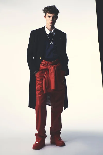 Look 12